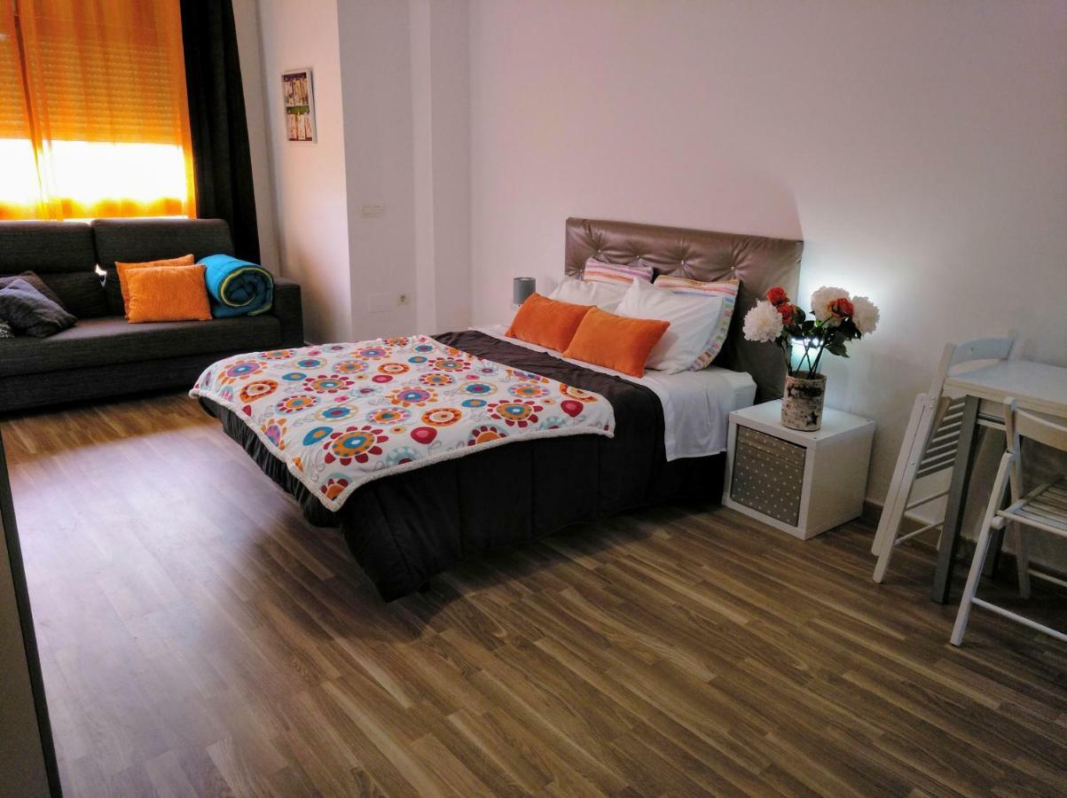 Apartamento Domingo Lozano Малага Экстерьер фото